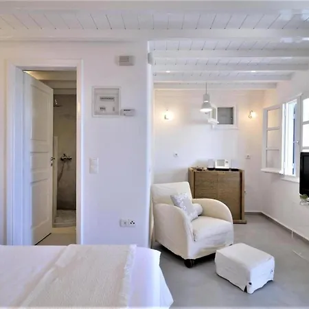 Manu Mykonos Next To The Quality Brand & * Mykonos Town