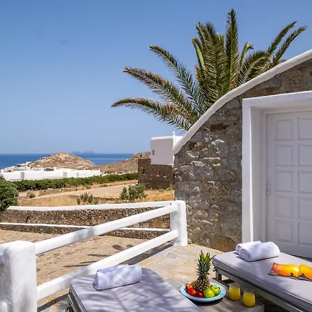 Manu Mykonos Next To The Quality Brand & Mykonos Town